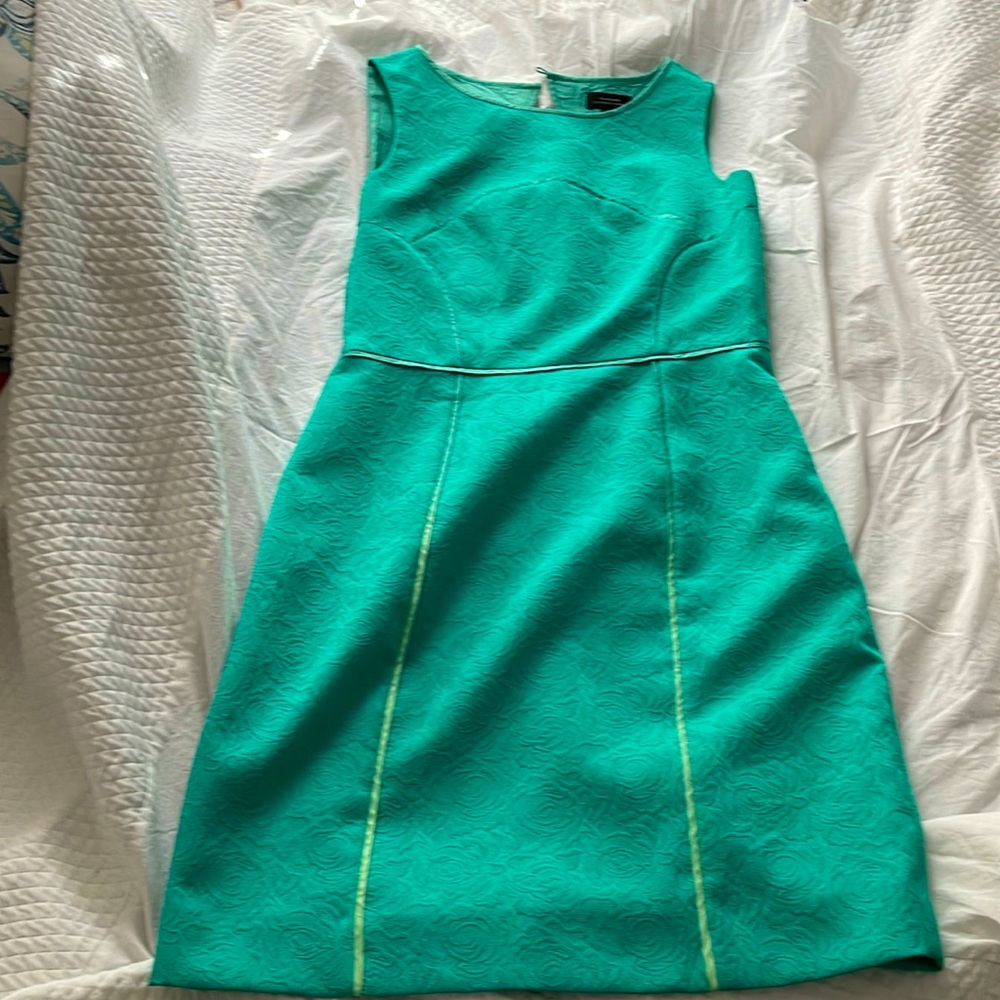 Tahari size 8 (fits more like a size 6) jacquard aqua green dress